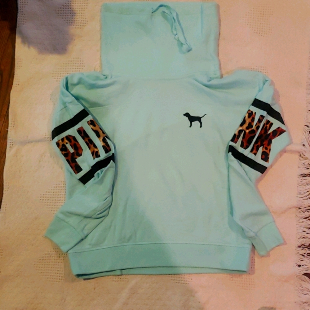 VS Pink sweatshirt